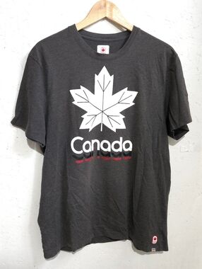 Canada Maple Graphic Tee - Dark Gray
